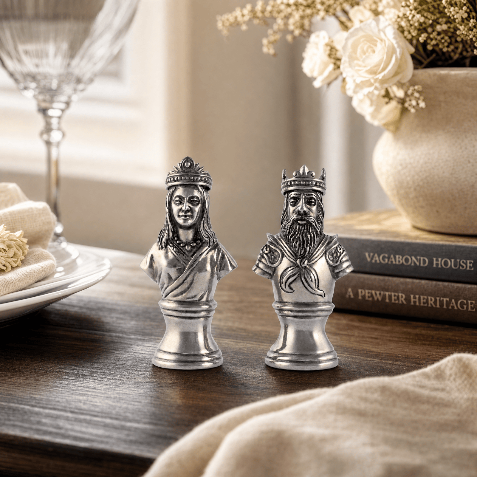 King and Queen Salt and Pepper Shaker 2