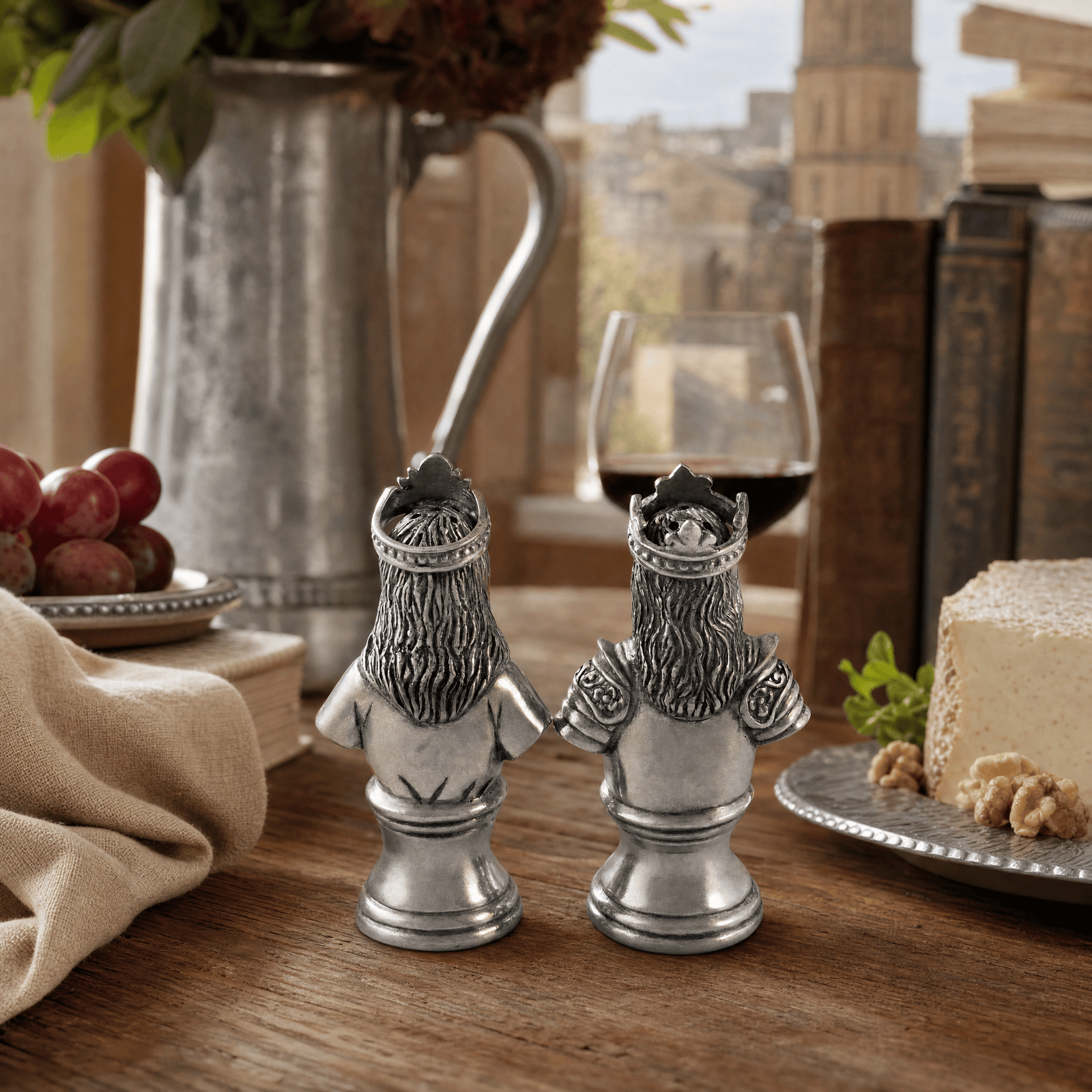 King and Queen Salt and Pepper Shaker 6