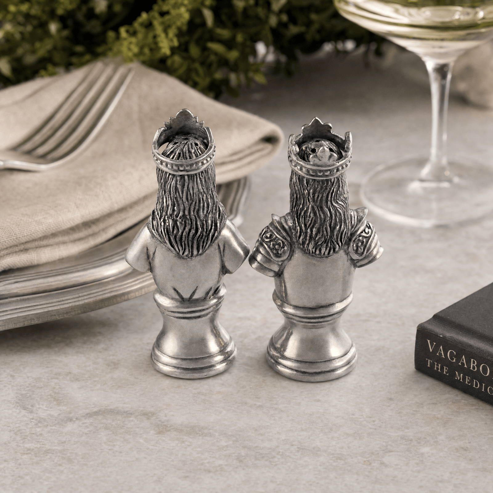 King and Queen Salt and Pepper Shaker 3