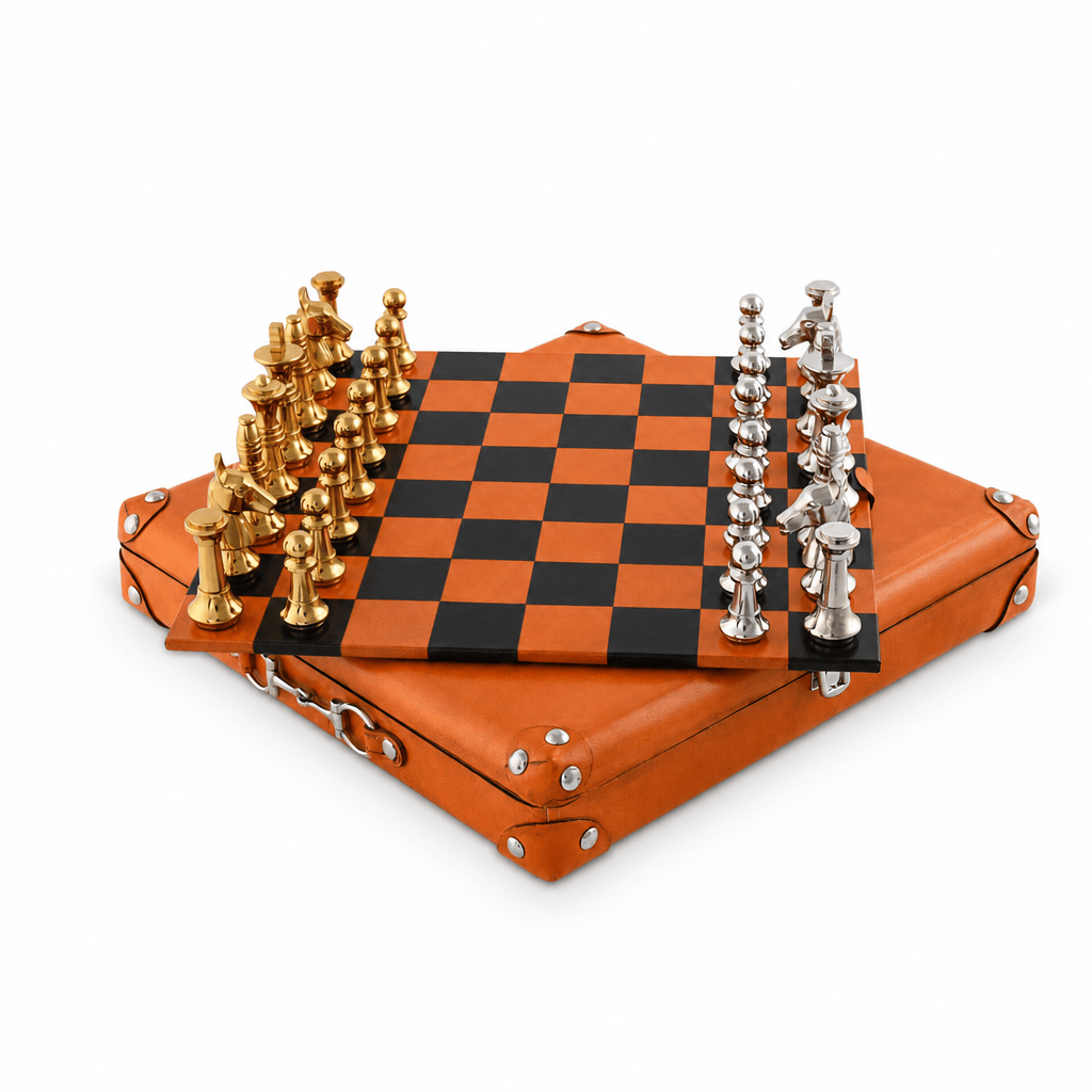 Bit Handle Amber Carriage Chess Set Case 1