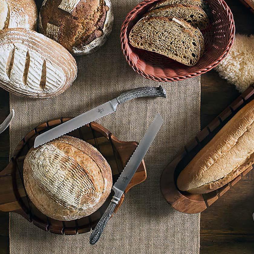 Bread Knives