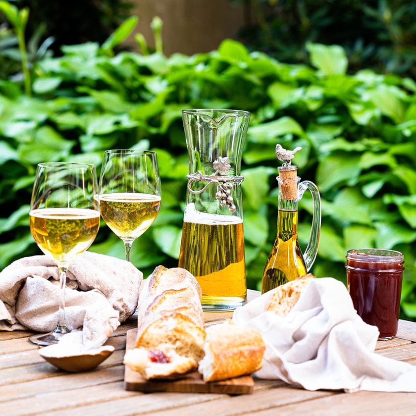 Vineyard Decor & Host Gifts