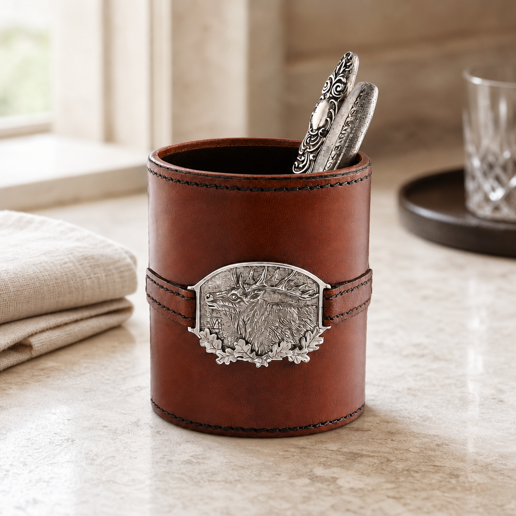 Leather Elk Office Pen Holder 1