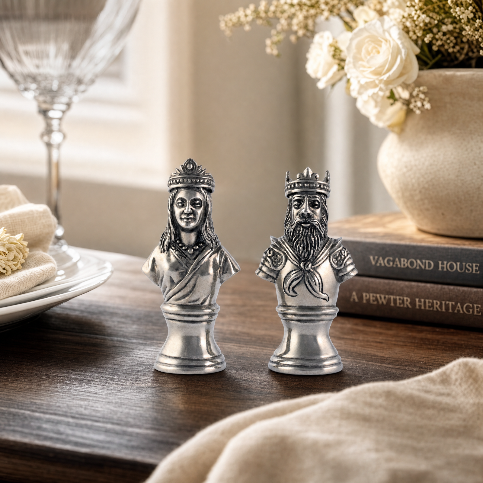 King and Queen Salt and Pepper Shaker 1