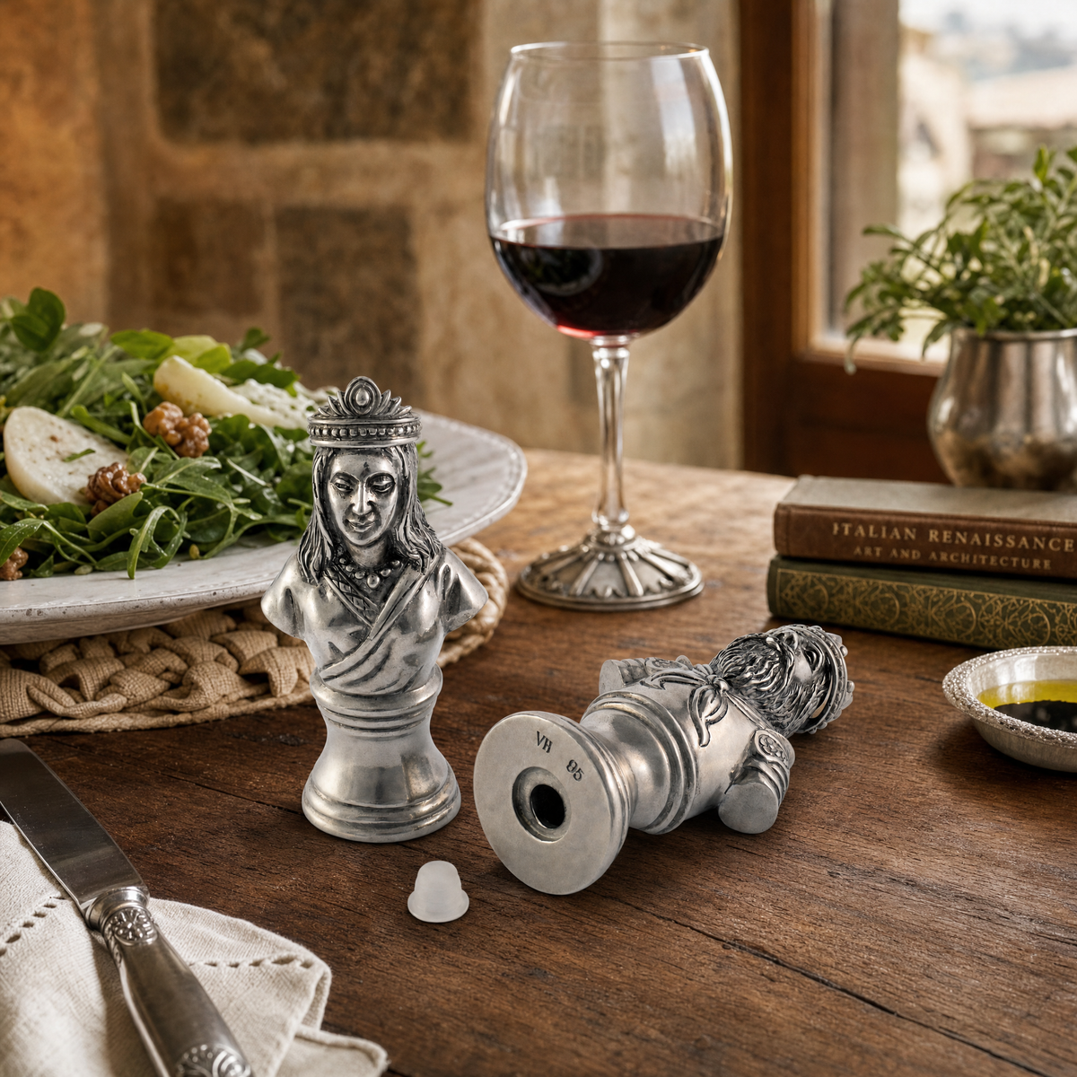 King and Queen Salt and Pepper Shaker 7