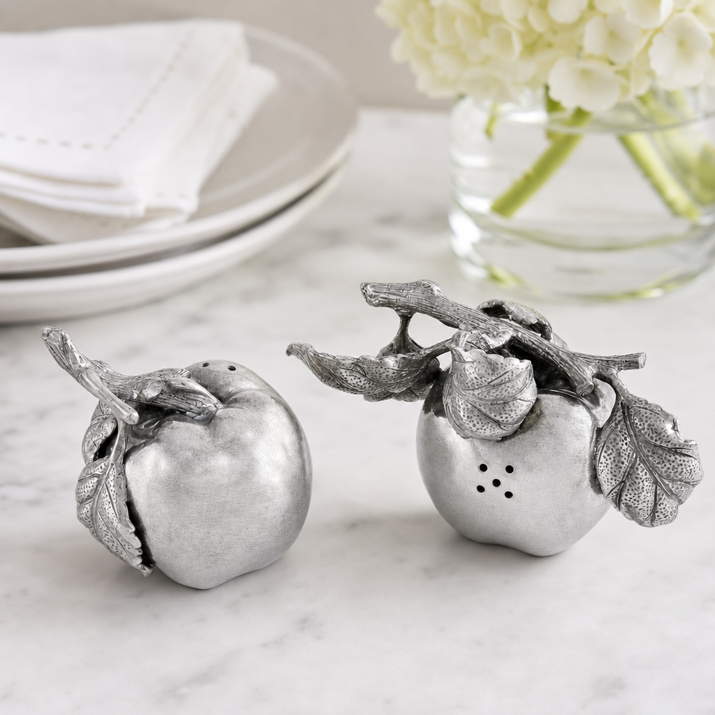 Apple Salt & Pepper Set 11