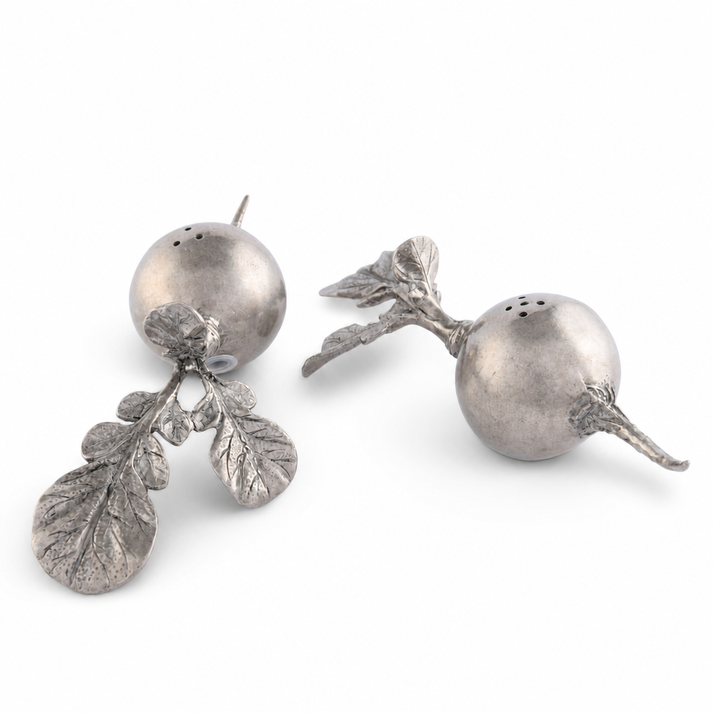 Radish Salt & Pepper Set 9