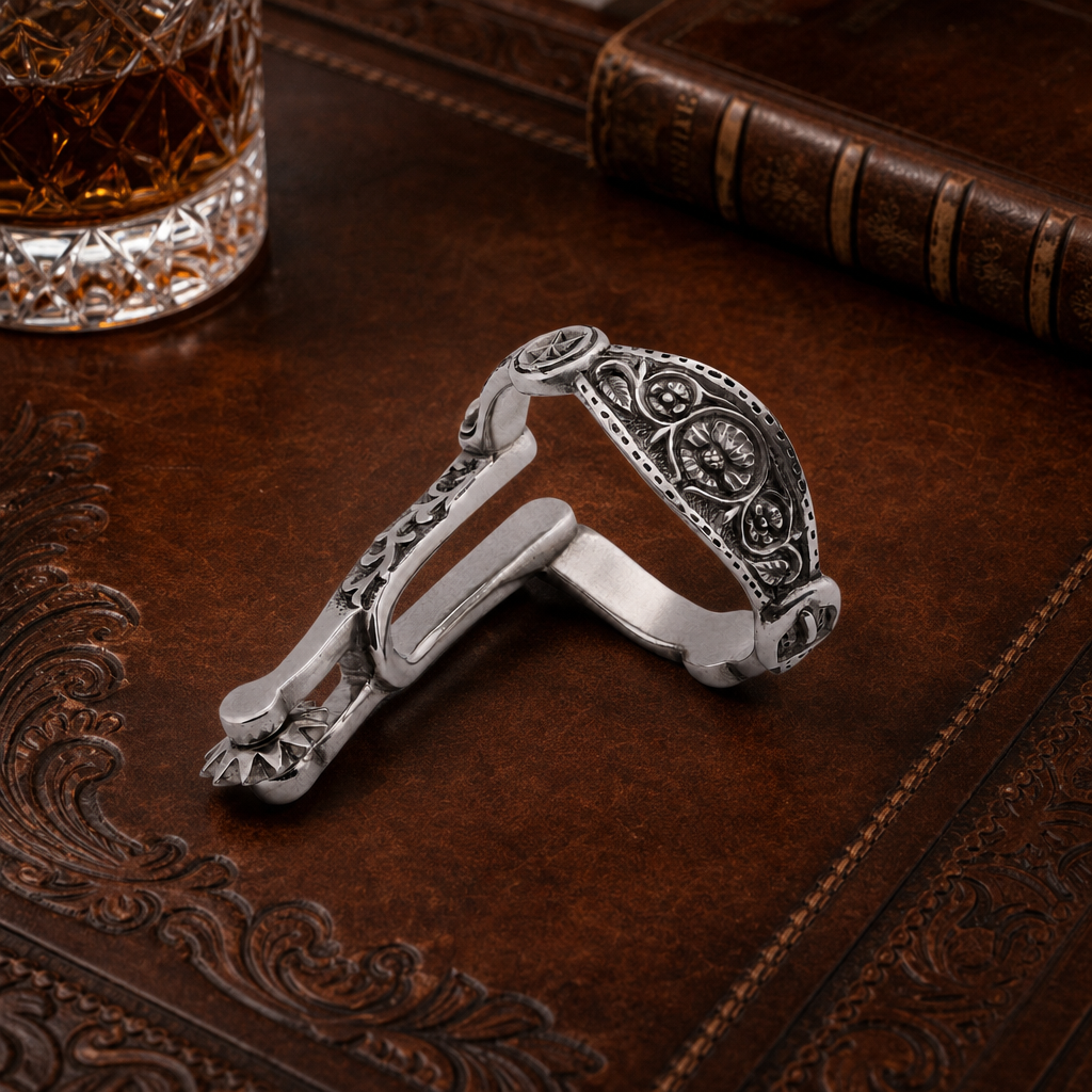 Spurs Napkin Ring 4