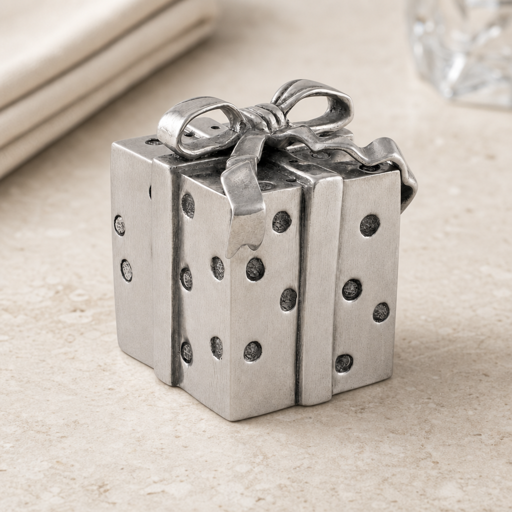 Christmas Package Salt and Pepper 1