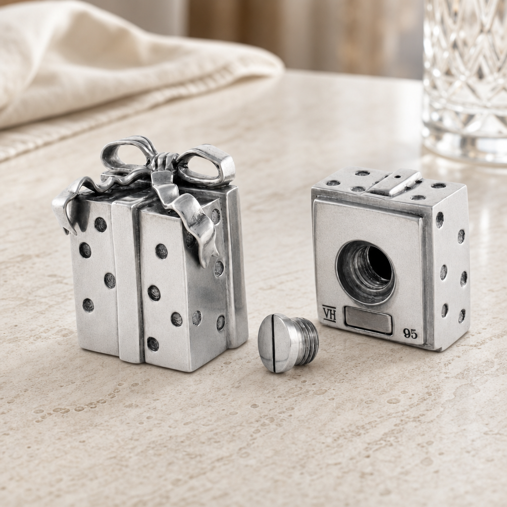 Christmas Package Salt and Pepper 5