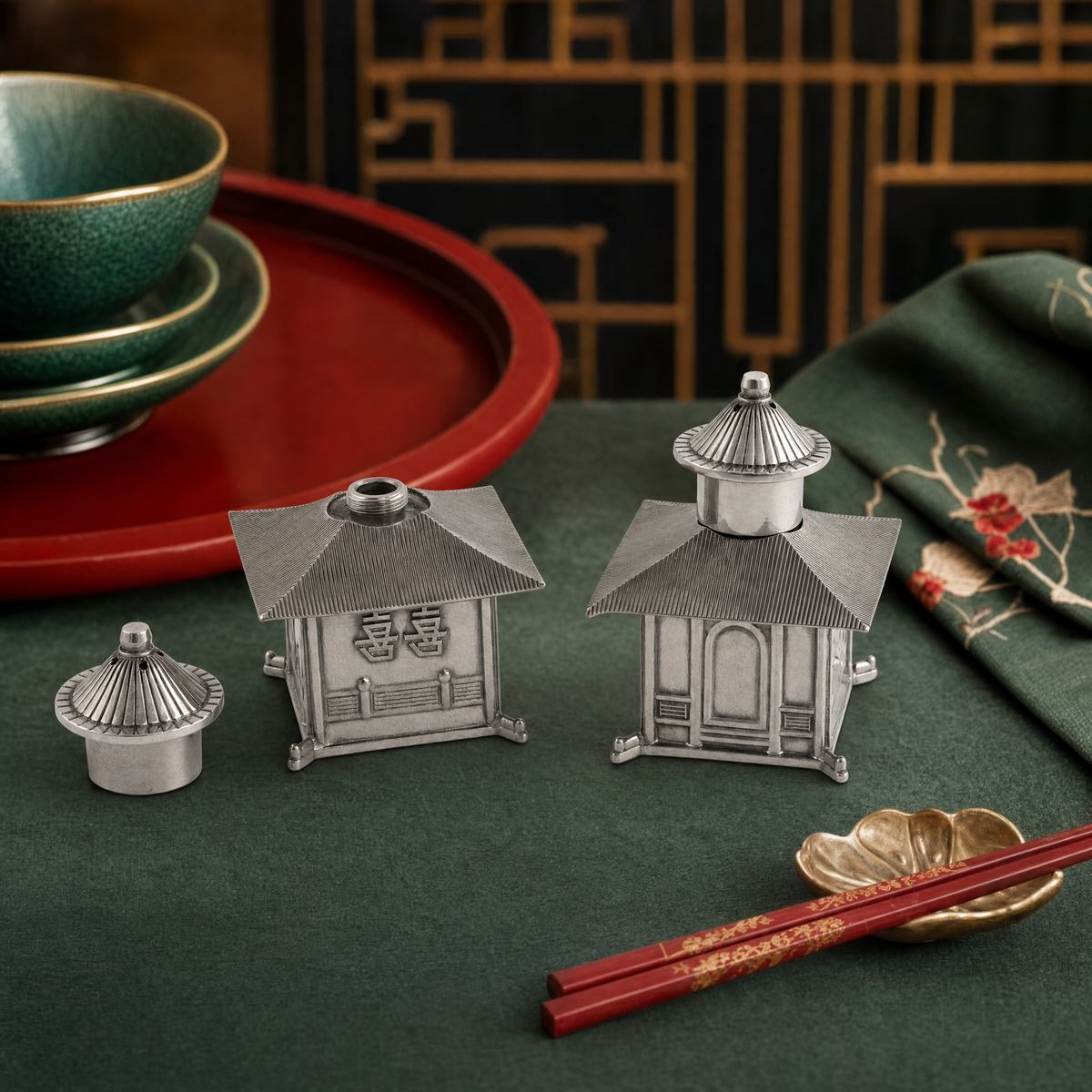 Pagoda Salt and Pepper Shaker 4