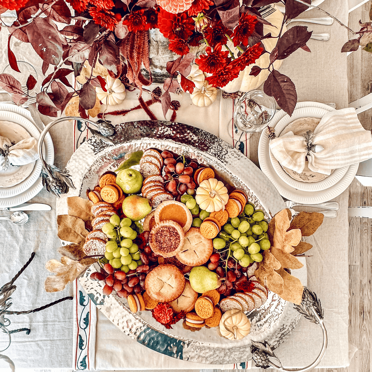 Vagabond House Farmer&#39;s Market Artichoke Handle Large Steel Serving Tray