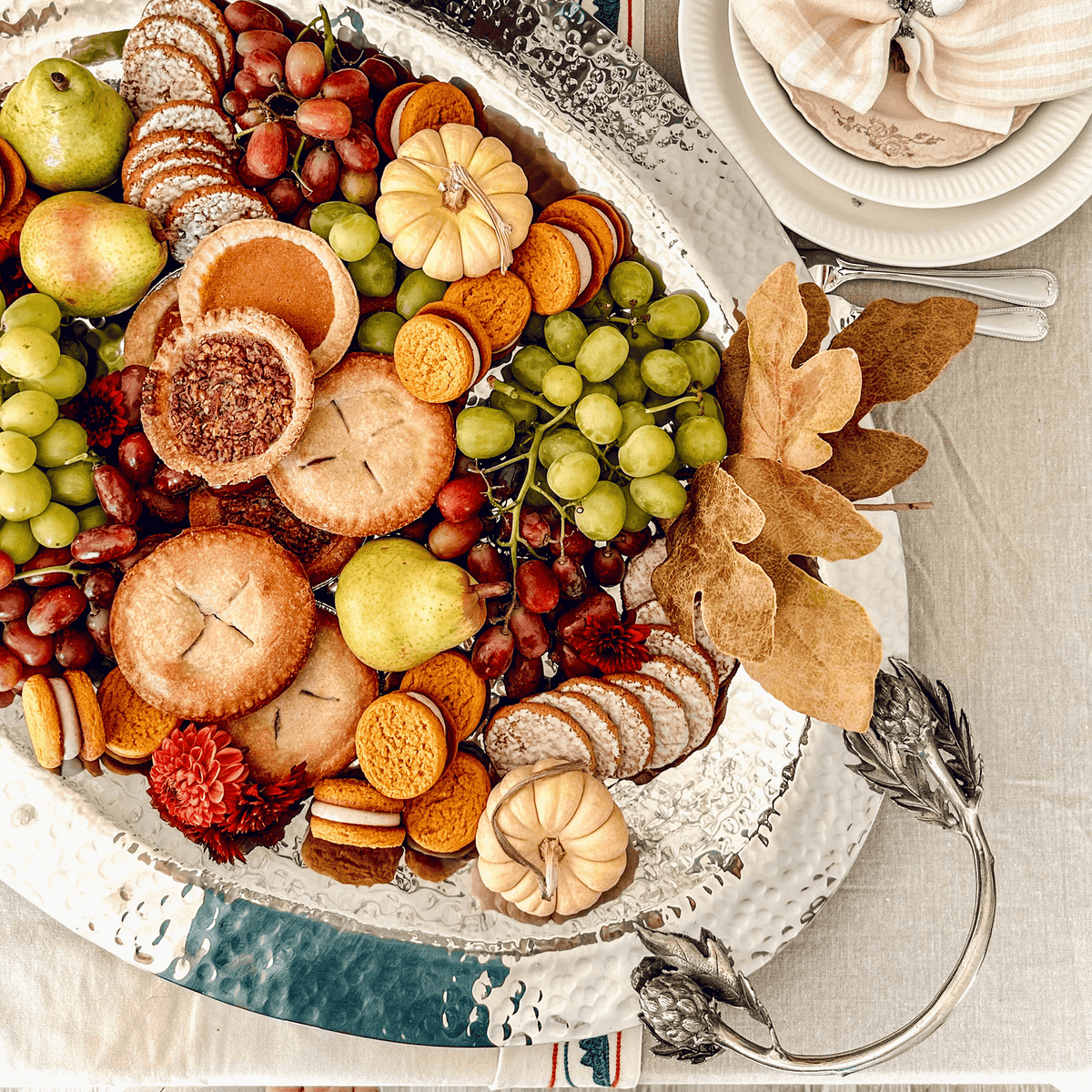 Vagabond House Farmer&#39;s Market Artichoke Handle Large Steel Serving Tray