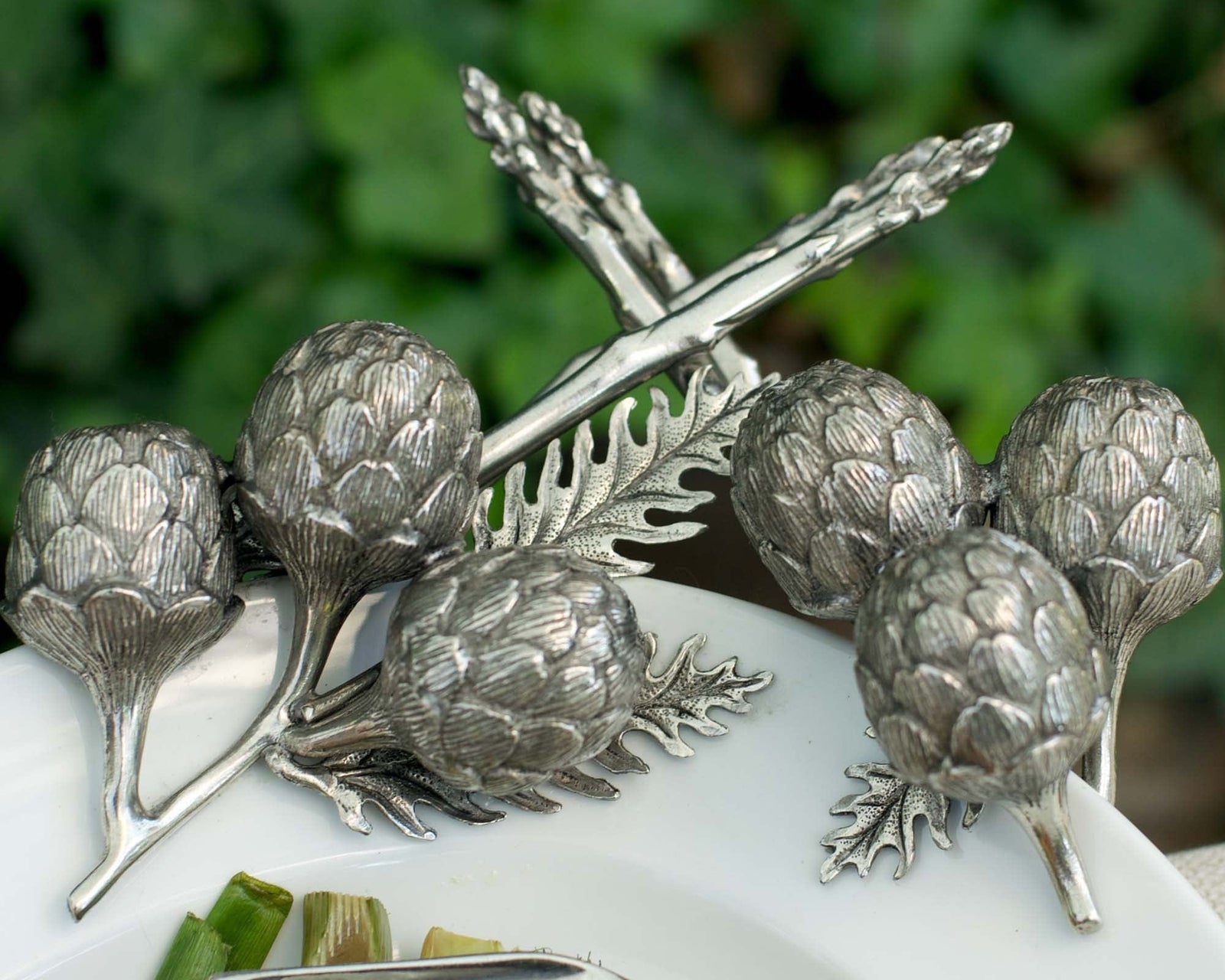 Vagabond House Farmer's Market Artichoke Stoneware Tray