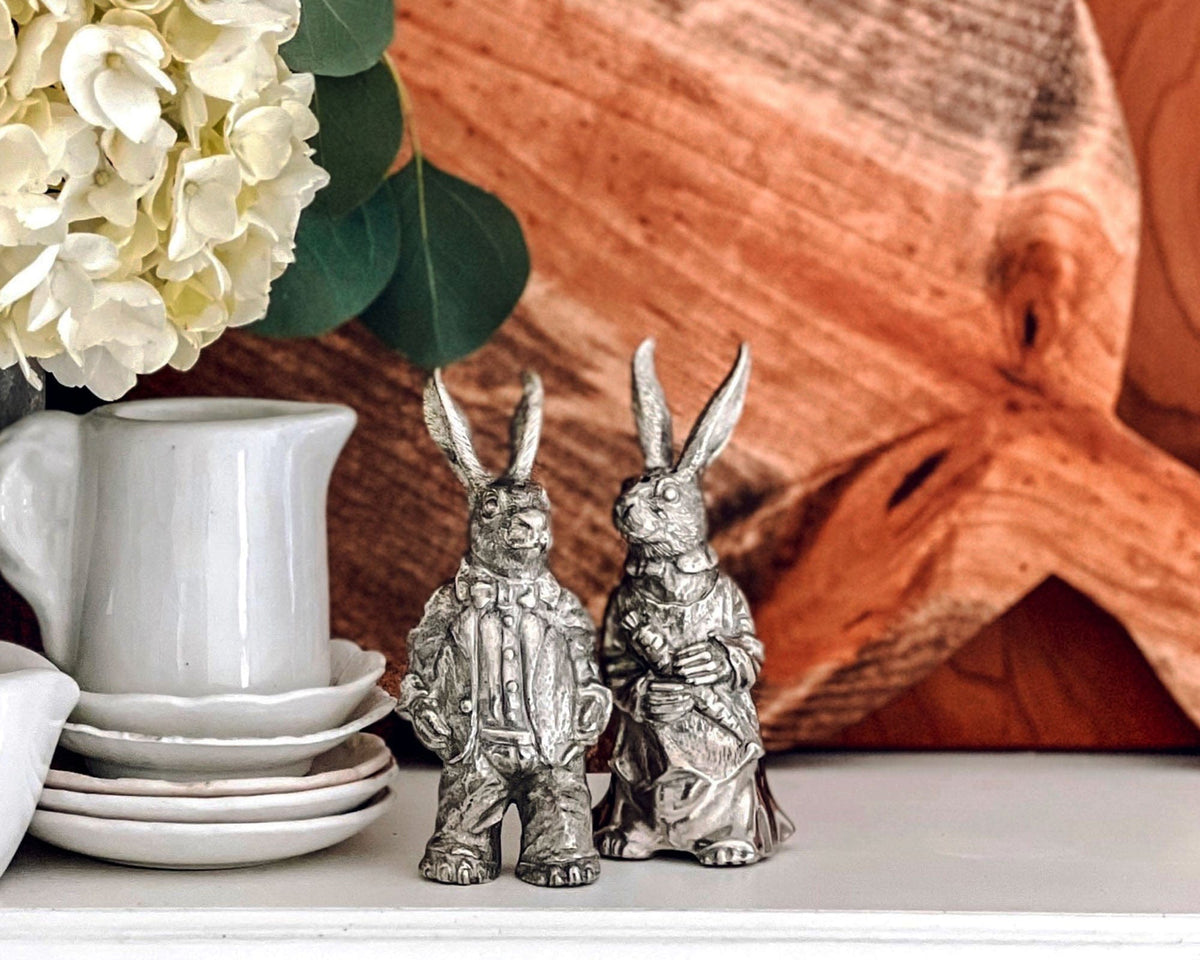 Vagabond House Garden Friends Dressed Rabbits Salt &amp; Pepper Set