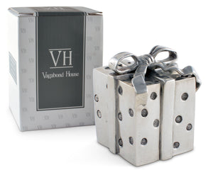 Vagabond House Holidays Christmas Package Salt and Pepper