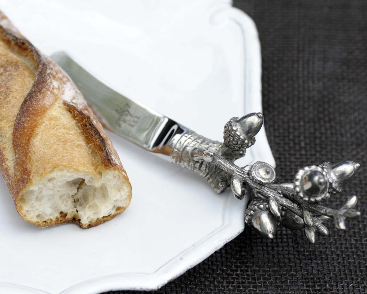 Vagabond House Majestic Forest Pewter Acorn &amp; Oak Leaf Handle Spreader